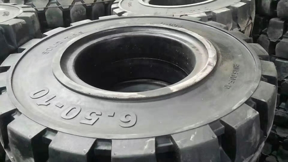 工業用フォークリフト用タイヤ